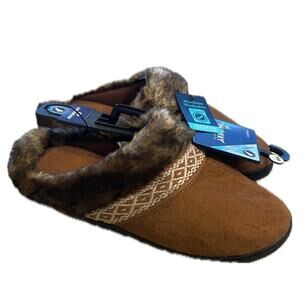Isotoner Slippers House Shoe Faux Fur Faux Suede Comfy Heel Cushion Machine Wash